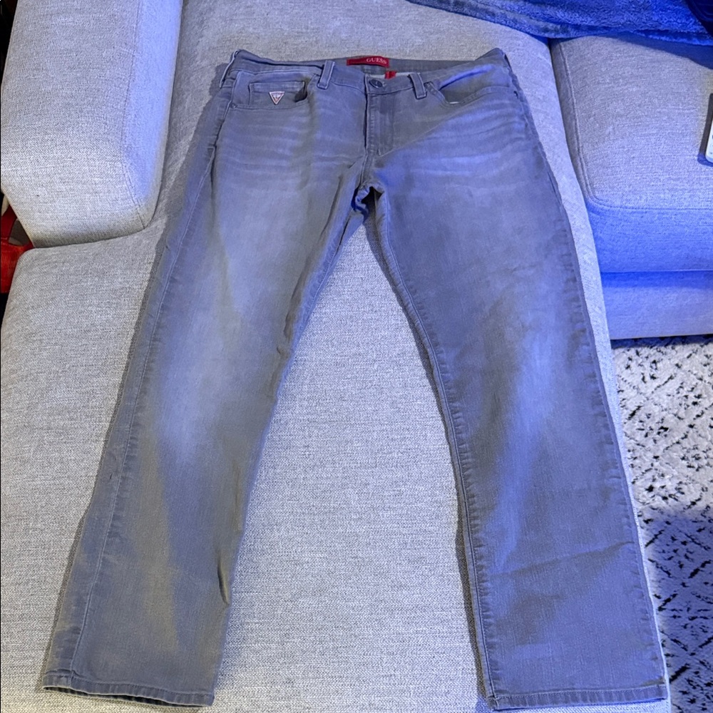 34x30 slim straight Guess Men's Gray Slim Jeans